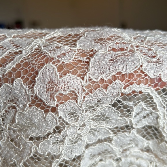 Aritzia Babaton Cream Lace Top - Picture 5 of 6